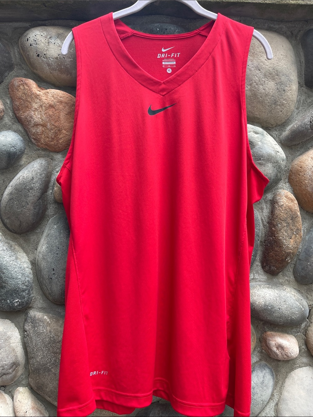Nike Men’s Dri-Fit Center Swoosh Streetwear Tank Top XL